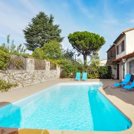 Stunning In Saint-andre With Kitchen